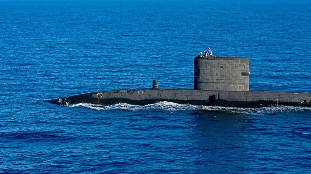 El submarino nuclear británico HMS Talent