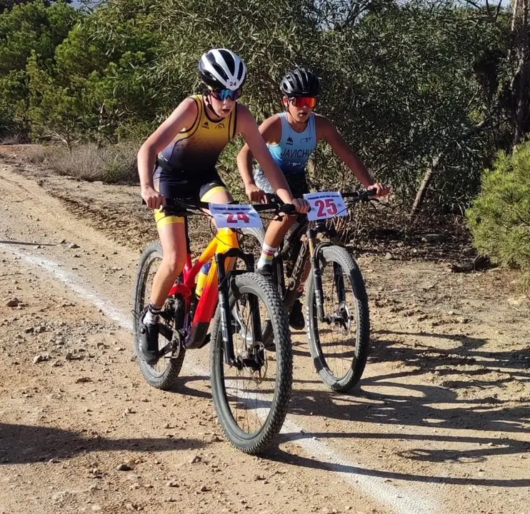 Ciclistas durante un tramo de la prueba / Cedida Policia Local